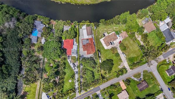 Unincorporated Dade County, Florida 33167, image 2