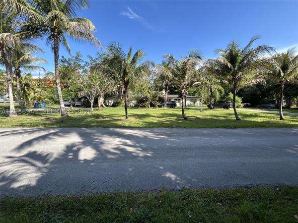8603 SW 68th Street Rd, Unincorporated Dade County, Florida 33143, image 1