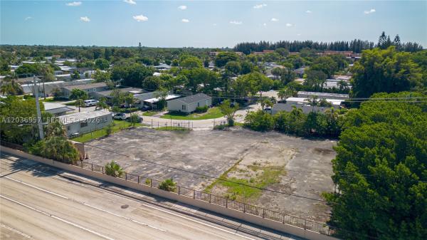 Sunshine City, Plantation, Florida 33325, image 2