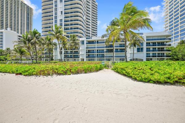 Sands Pointe, 16711 Collins Ave #BC-10, Sunny Isles Beach, Florida 33160, image 2