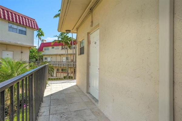 Villas Of Pinecrest, 8650 SW 67th Ave #1025, Pinecrest, Florida 33156, image 1