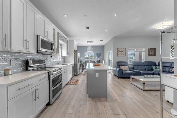 4449 SW 164th Path, Unincorporated Dade County, Florida 33185, image 2
