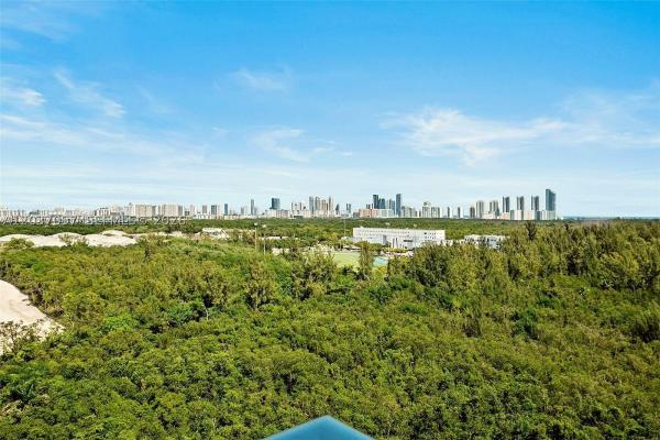 One Fifty One At Biscayne, 14951 Royal Oaks Ln #1001, North Miami, Florida 33181, image 2