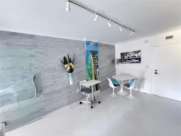 South Bay Club, 800 West Ave #605, Miami Beach, Florida 33139, image 2