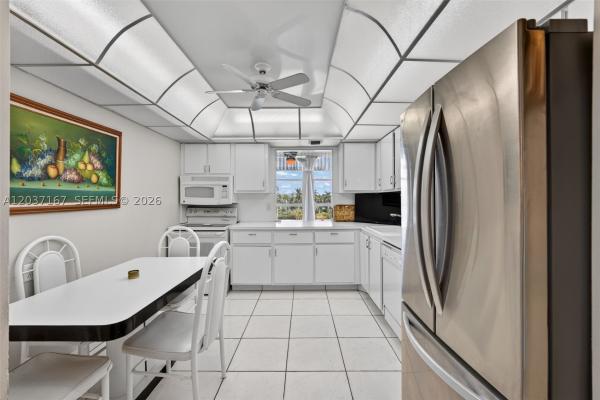 De Soto Park South, 601 Three Islands Blvd #403, Hallandale Beach, Florida 33009, image 2
