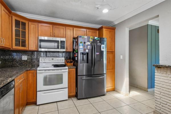 Lawn Acres, 401 S 57th Ter, Hollywood, Florida 33023, image 3