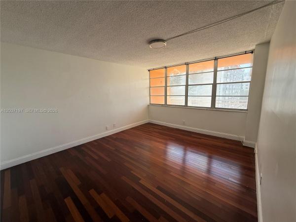 Crestview Towers, 2025 NE 164th St #507, North Miami Beach, Florida 33162, image 1