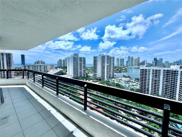 Mystic Pointe Tower 400, 3500 Mystic Pointe Dr #2306, Aventura, Florida 33180, image 3