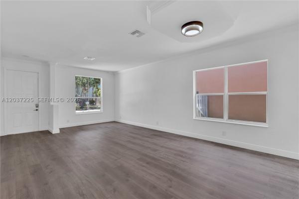 Tahoe At Lakes Of Laguna, 4331 Lake Tahoe Cir, West Palm Beach, Florida 33409, image 2