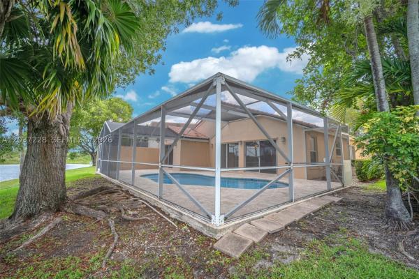 Estancia, 467 SW 191st Ter, Pembroke Pines, Florida 33029, image 3