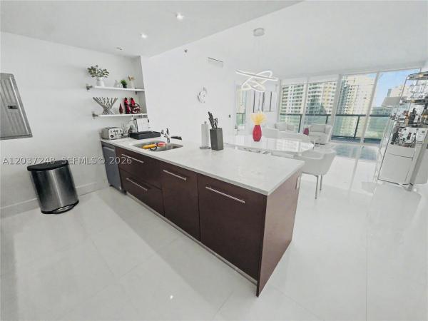 Icon Brickell Tower 1, 465 Brickell Ave #1605, Miami, Florida 33131, image 1