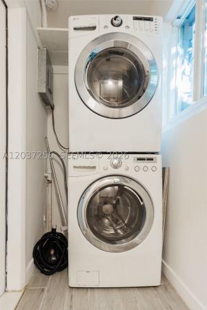 Tropical Manors, 424 NE 28th Dr, Wilton Manors, Florida 33334, image 1