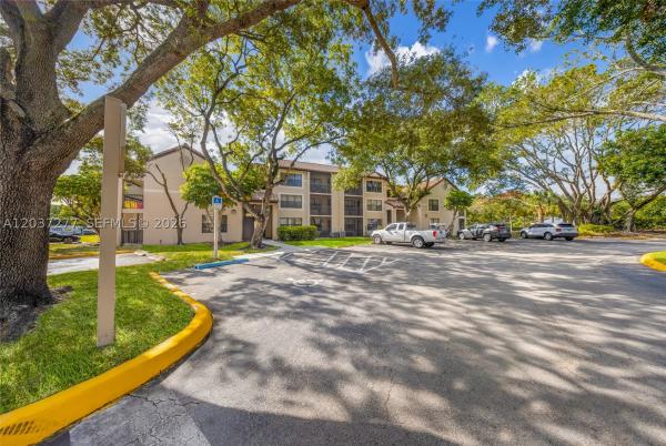 Palm-Aire Gardens, 4381 W Mcnab Rd #20, Pompano Beach, Florida 33069, image 2