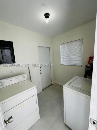 Washington Park, 2620 NW 14th Ct, Fort Lauderdale, Florida 33311, image 2