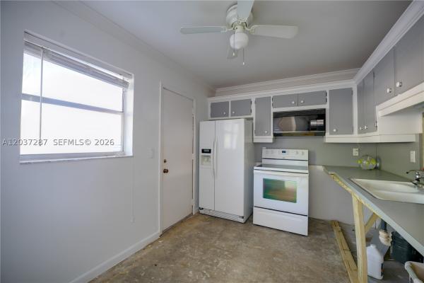 Meadowbrook Lakes, 1024 SE 3rd Ave #102, Dania Beach, Florida 33004, image 2