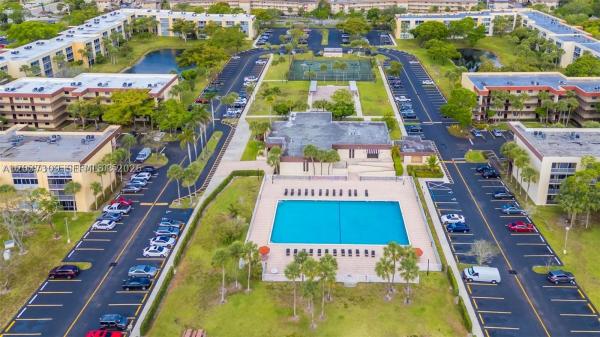 Cypress Chase North, 3321 NW 47th Ter #330, Lauderdale Lakes, Florida 33319, image 3