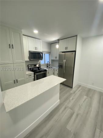 Coco Palm, 3071 SW 27th Ave #4, Miami, Florida 33133, image 3