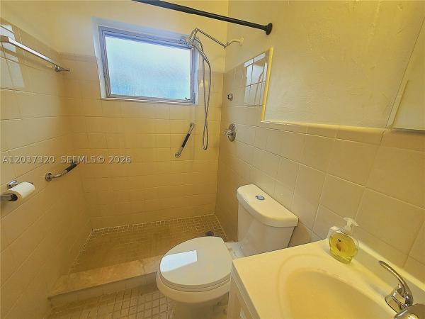 Fulford By The Sea, 1990 NE 181st St, North Miami Beach, Florida 33162, image 3