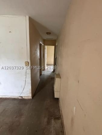 11410 SW 44th St, Unincorporated Dade County, Florida 33165, image 1