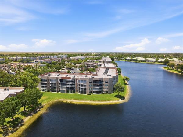 Granville, 7478 Granville Dr #406, Tamarac, Florida 33321, image 2