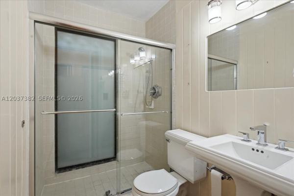 Ocean View Heights, 2550 Trapp Ave, Miami, Florida 33133, image 2