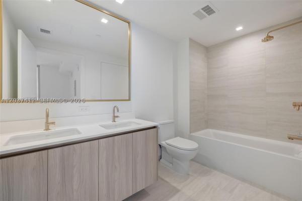 Viceroy Brickell, 99 SE 5th St #1705, Miami, Florida 33131, image 2