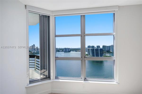 Mystic Pointe Tower 200, 19101 NE 36th Ct #2604, Aventura, Florida 33180, image 2