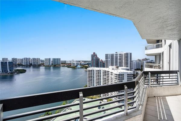 Mystic Pointe Tower 200, 19101 NE 36th Ct #2604, Aventura, Florida 33180, image 3