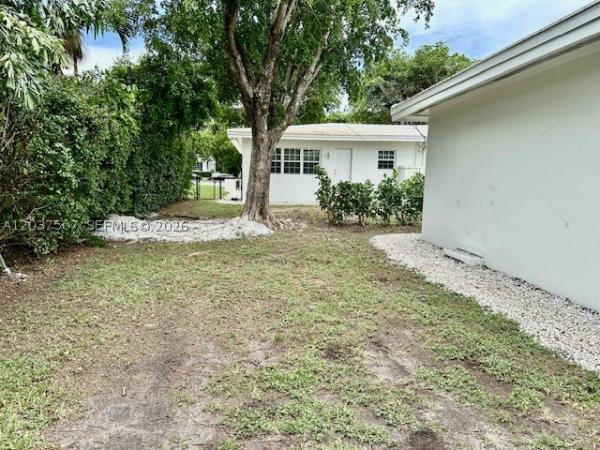 Coconut Grove, 3801 Ponce De Leon Blvd, Coral Gables, Florida 33134, image 3