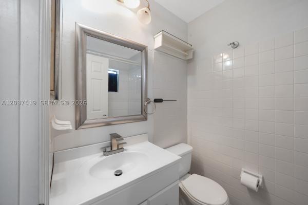 Raintree Forest, 301 N Pine Island Rd #165, Plantation, Florida 33324, image 2