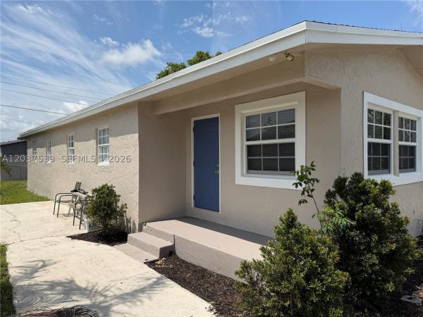 Golden Ridge, 2910 NW 25th St, Fort Lauderdale, Florida 33311, image 2