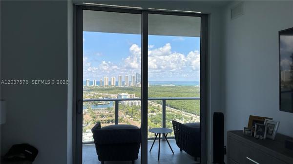 The Harbour South Tower, 16385 Biscayne Blvd #3019, North Miami Beach, Florida 33160, image 2