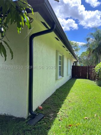 10155 SW 159th Ct, Unincorporated Dade County, Florida 33196, image 2