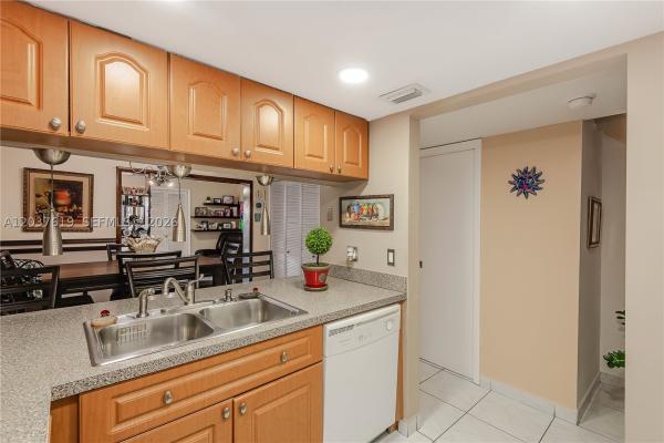 1052 W 79th St #11, Hialeah, Florida 33014, image 3