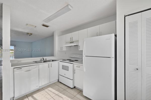 17378 SW 139th Ct, Unincorporated Dade County, Florida 33177, image 2