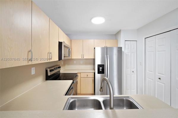 Hampton Isles, 642 SW 106th Ave #1514, Pembroke Pines, Florida 33025, image 2