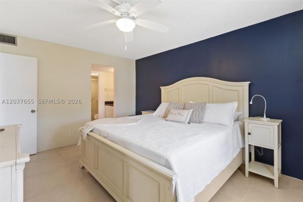 Poinciana Place Of Pine Island Ridge, 9480 Poinciana Pl #407, Davie, Florida 33324, image 2