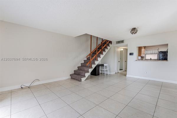Bemar Patio, 1100 W 35th St #23, Hialeah, Florida 33012, image 3