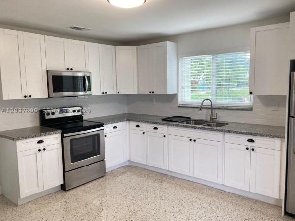 Adriatic, 12020 NE 12th Ct, Biscayne Park, Florida 33161, image 2