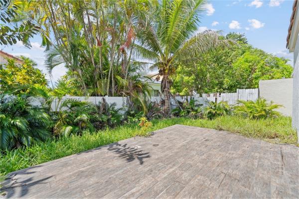 Cedar Way, 15942 NW 21st St, Pembroke Pines, Florida 33028, image 2