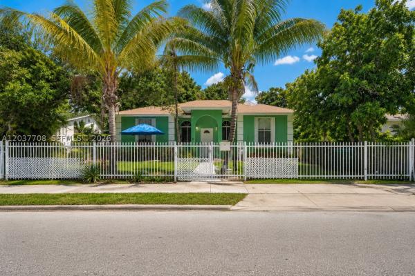 3039 NW 43rd Ter, Unincorporated Dade County, Florida 33142, image 3