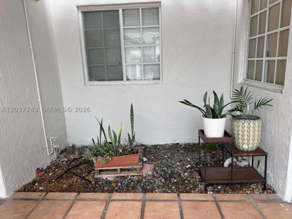 7502 NW 175th St, Hialeah, Florida 33015, image 2