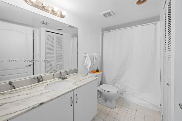 The Club At Brickell Bay, 1200 Brickell Bay Dr #3714, Miami, Florida 33131, image 1