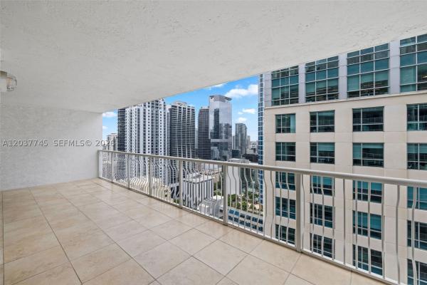 The Club At Brickell Bay, 1200 Brickell Bay Dr #3714, Miami, Florida 33131, image 2