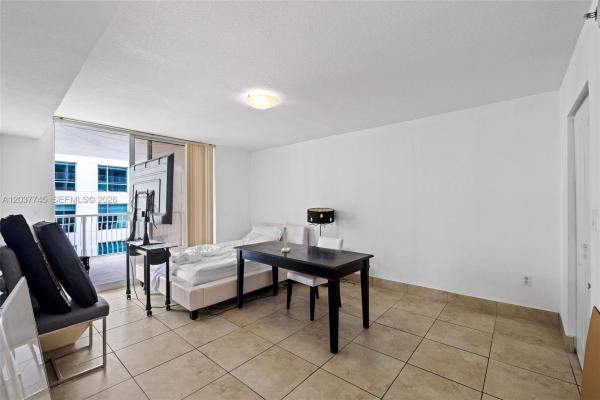 The Club At Brickell Bay, 1200 Brickell Bay Dr #3714, Miami, Florida 33131, image 1