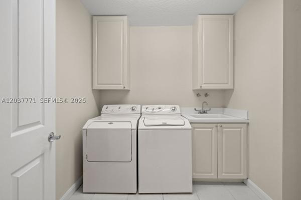 Harbour Isle West, 17 W Harbour Isle Dr W #103, Fort Pierce, Florida 34949, image 1