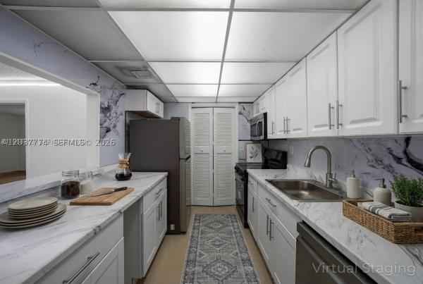 Racquet Club At Bonaventure, 200 Lakeview Dr #101, Weston, Florida 33326, image 1