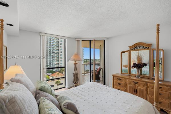 Terraces North Turnberry, 20191 E Country Club Dr #803, Aventura, Florida 33180, image 3