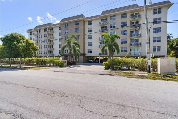 Mark 1, 1050 SE 15th St #202, Fort Lauderdale, Florida 33316, image 3