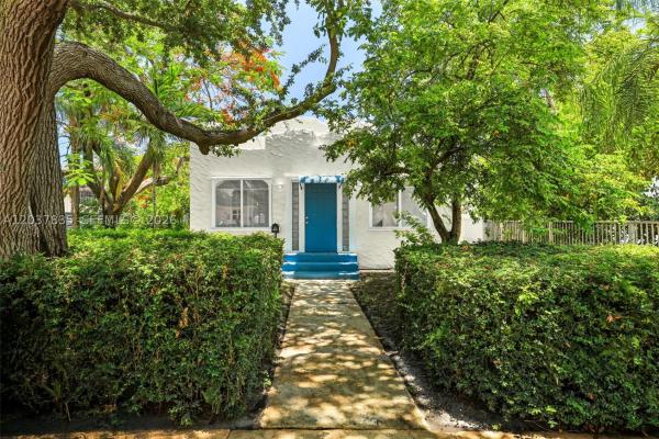 Hollywood South Side, 1954 Dewey St, Hollywood, Florida 33020, image 1